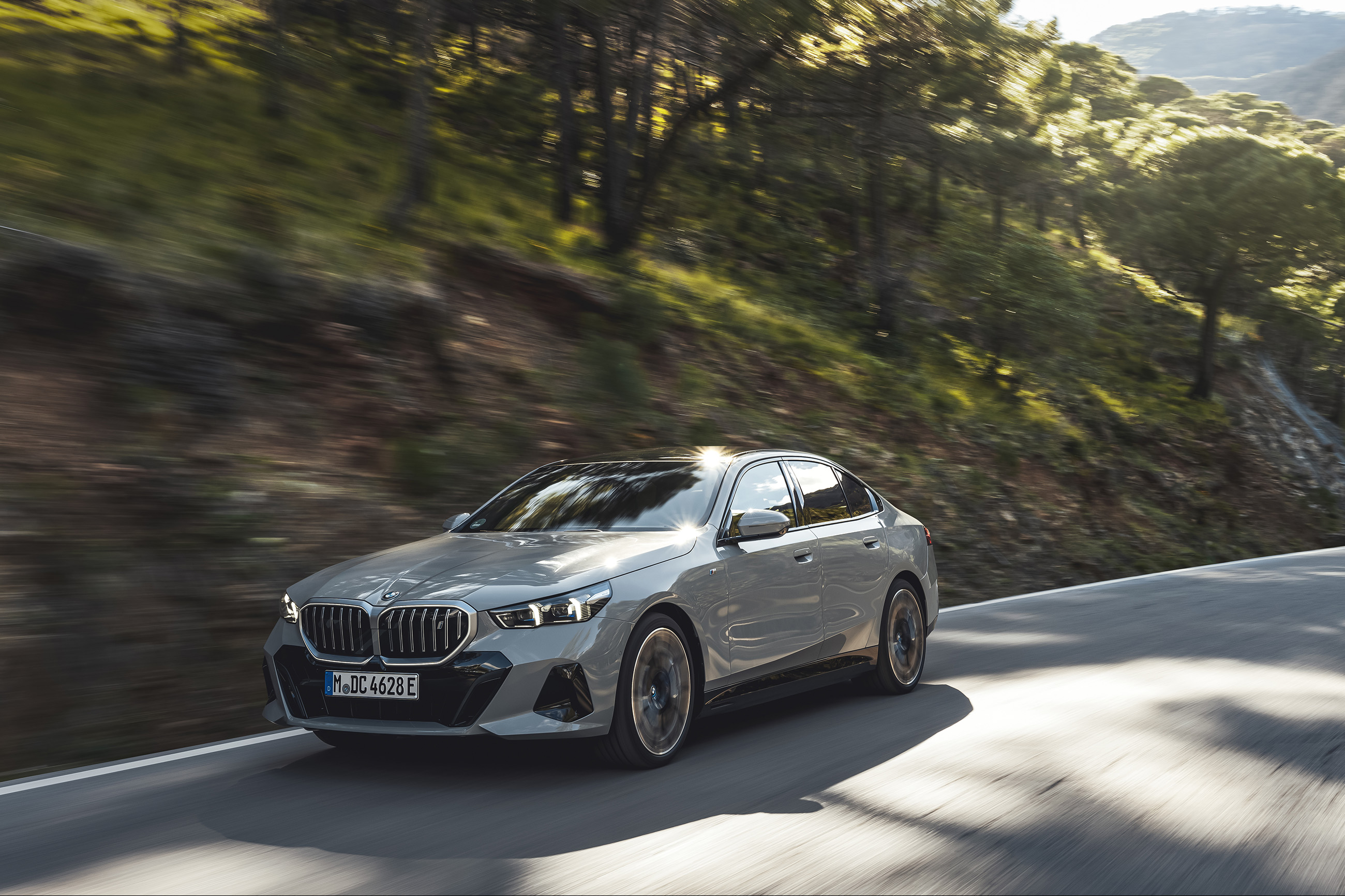 BMW i5 - Exterior
