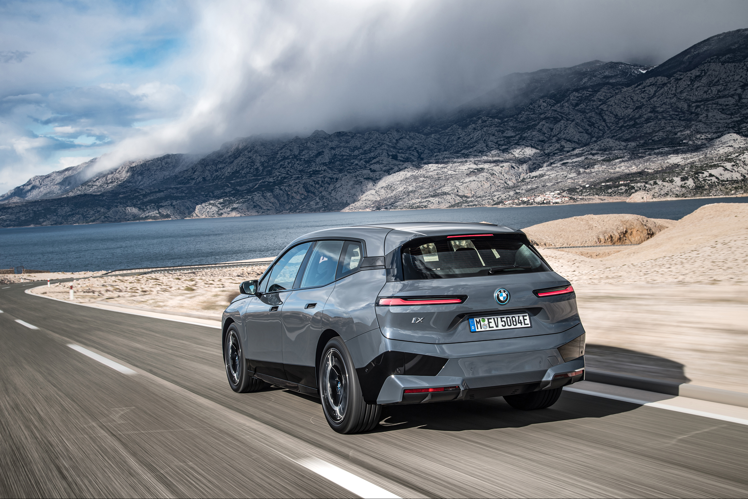 BMW iX - Exterior