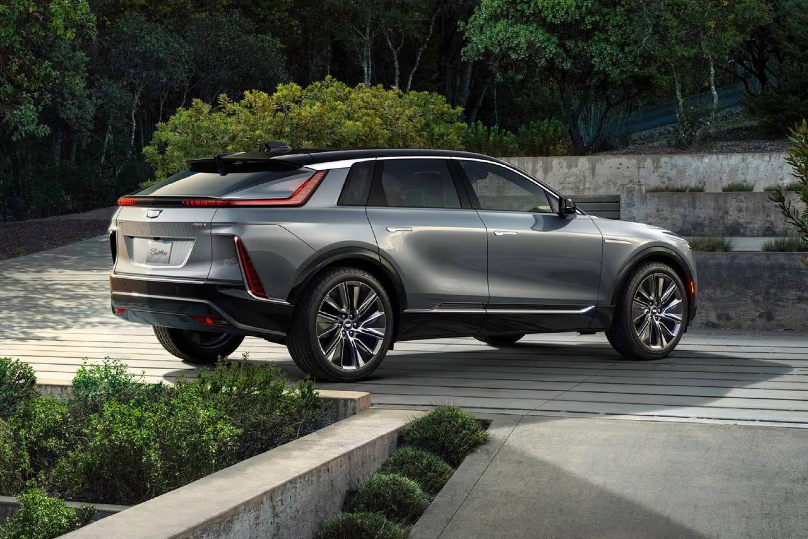 Cadillac Lyriq - Image 17