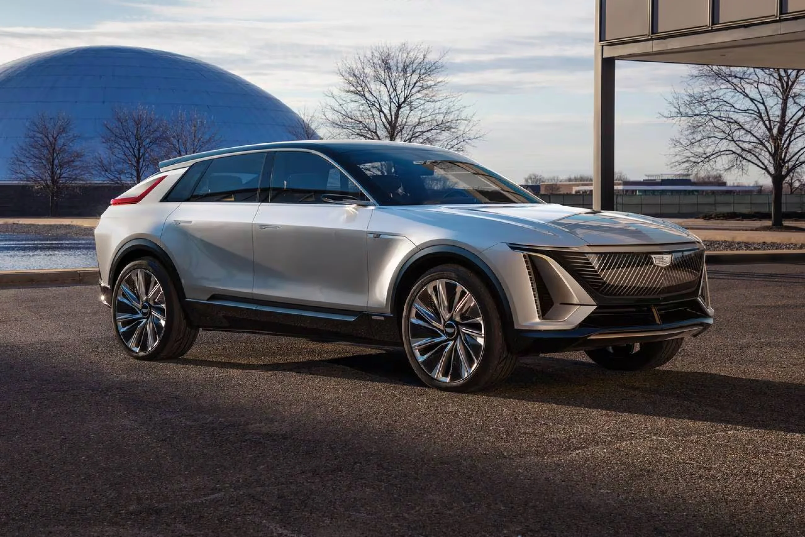 Cadillac Lyriq - Image 22