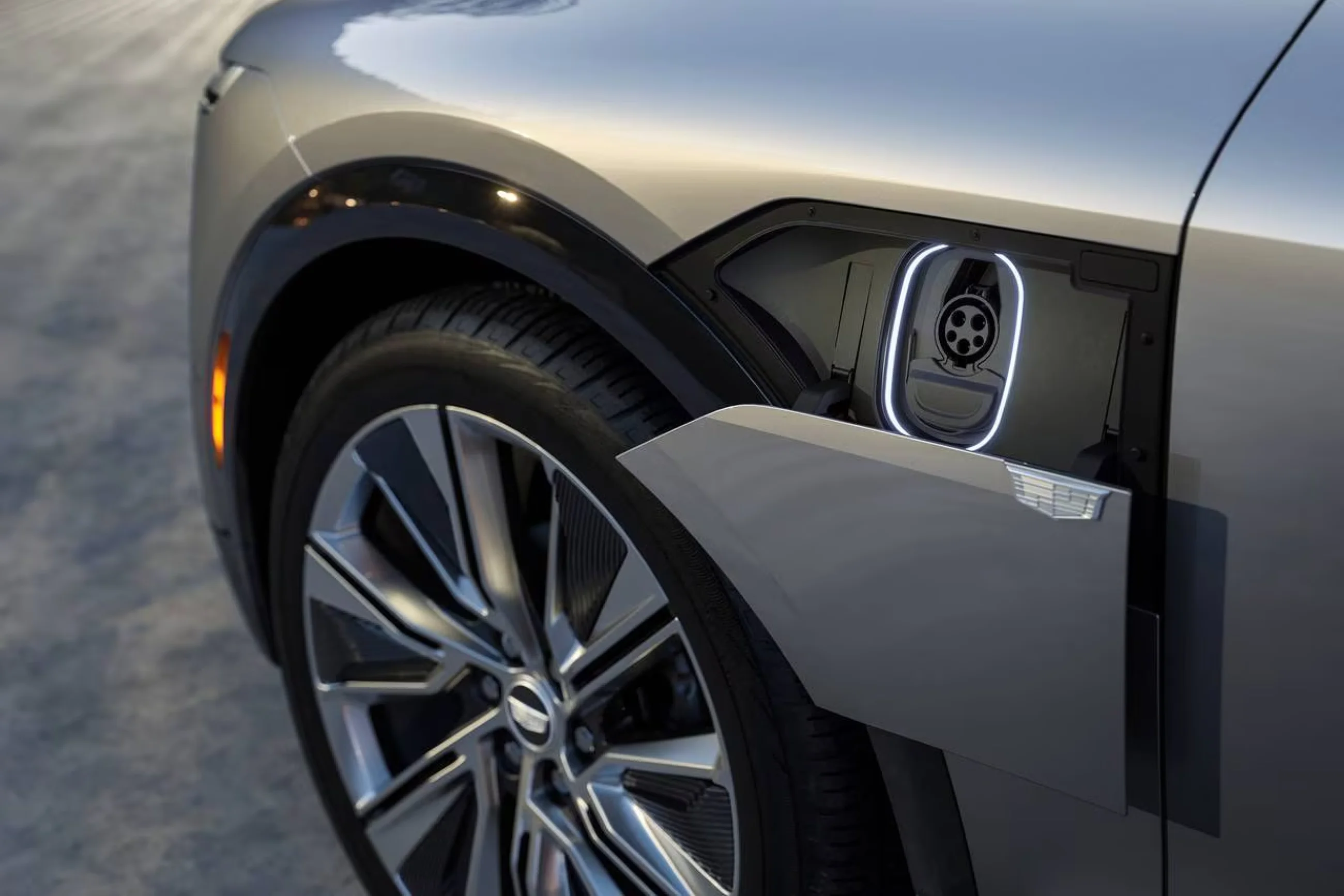 Cadillac Lyriq - Image 6