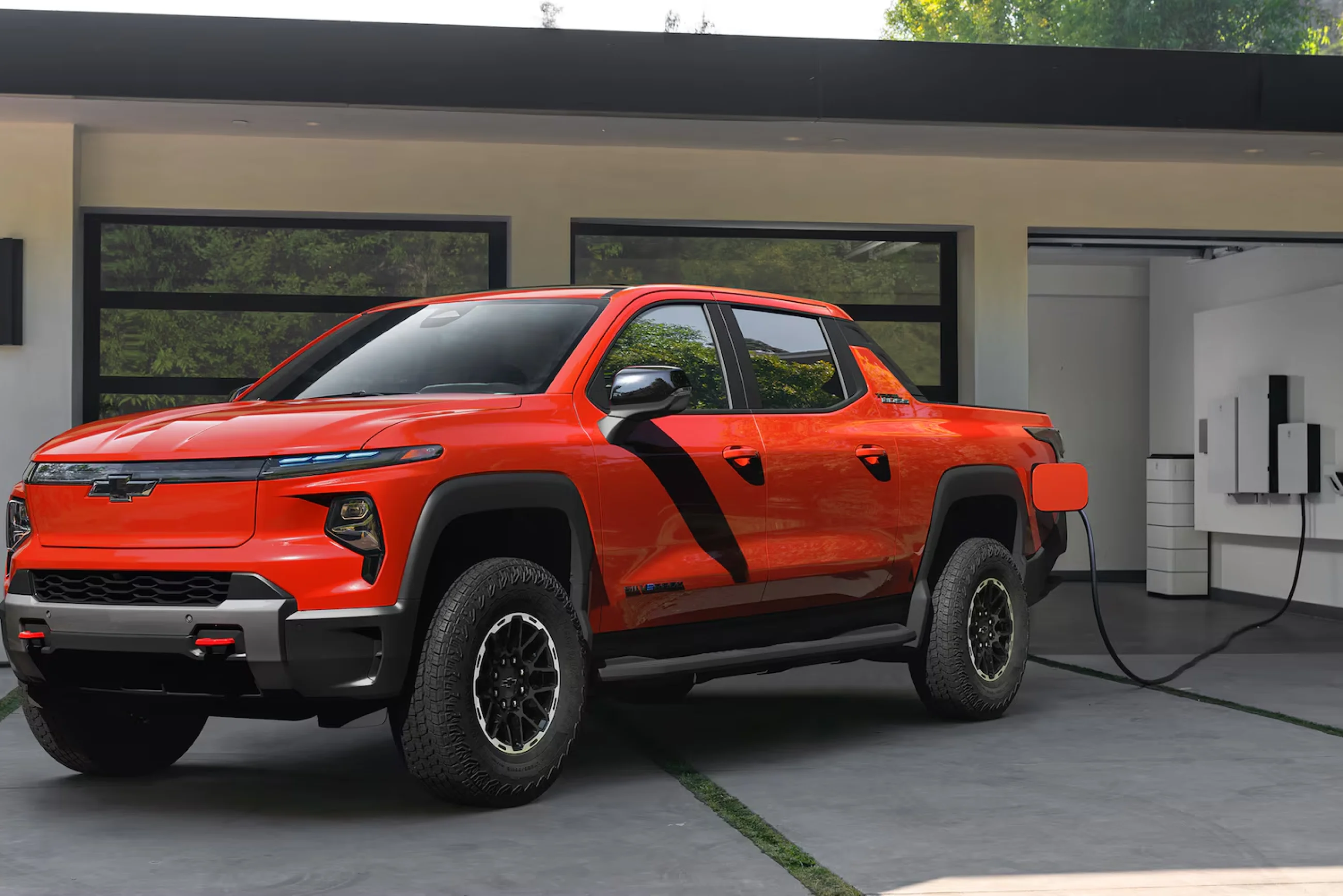 Chevrolet Silverado EV - Image 3