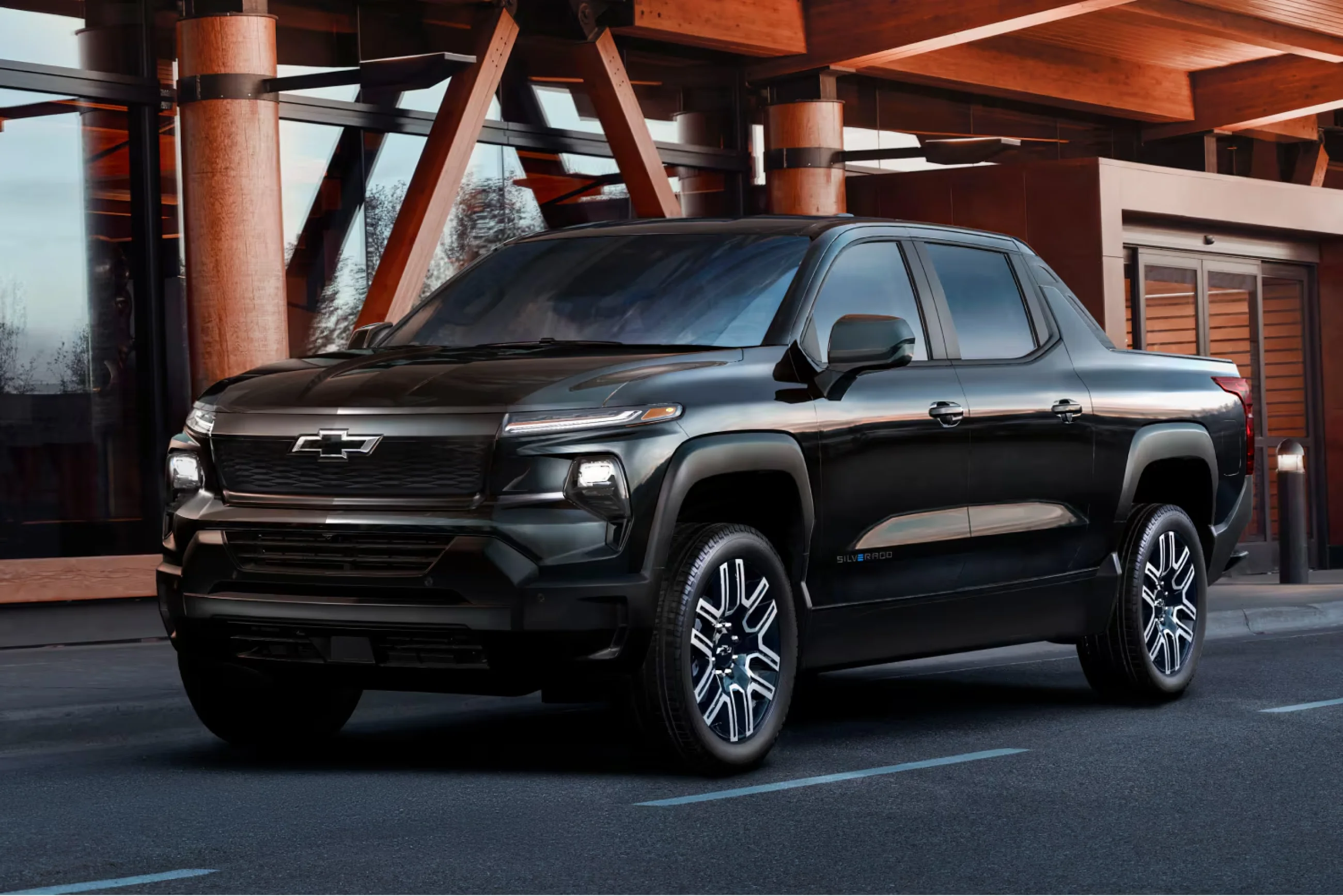 Chevrolet Silverado EV - Image 8