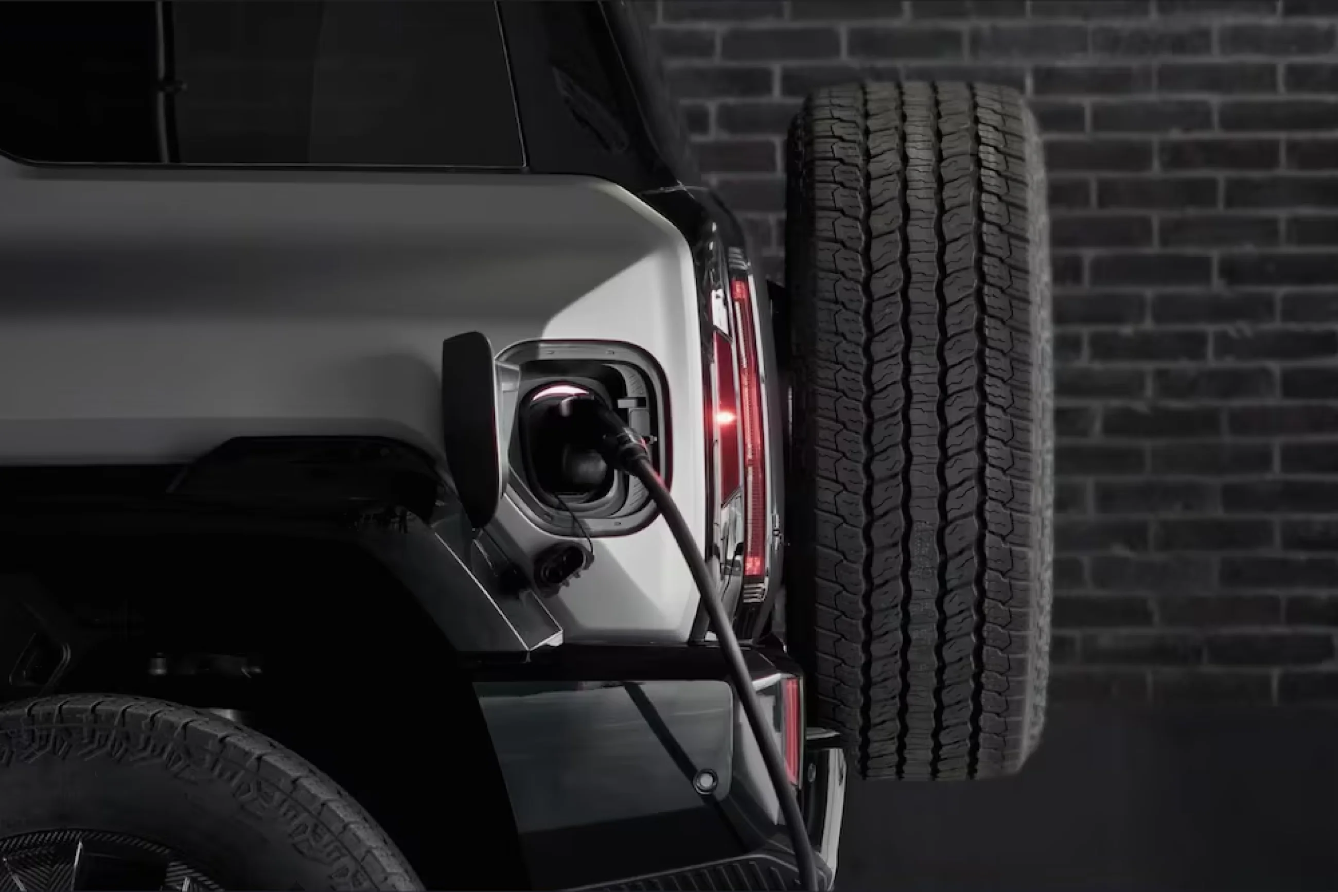 General Motors Hummer EV - Image 1