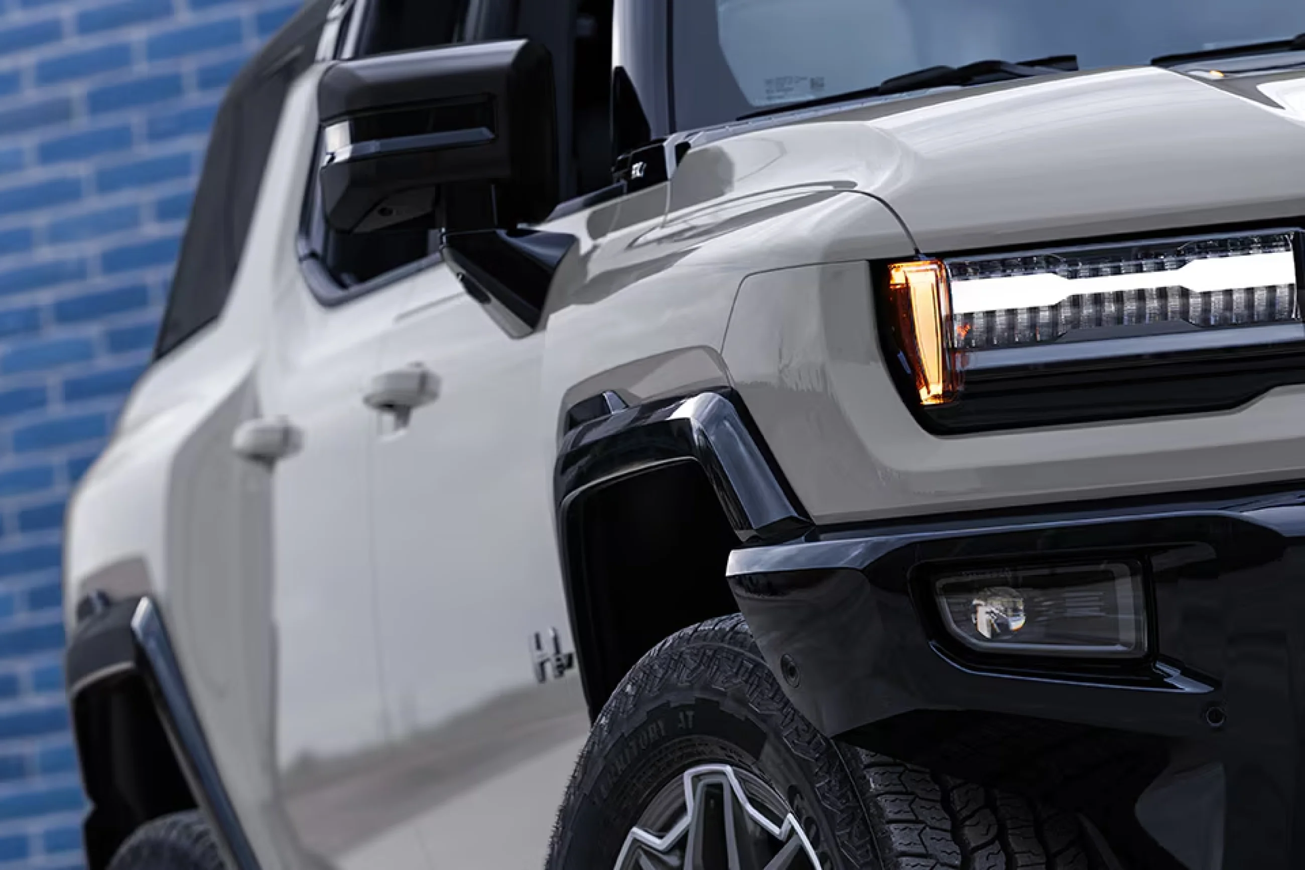 General Motors Hummer EV - Image 14