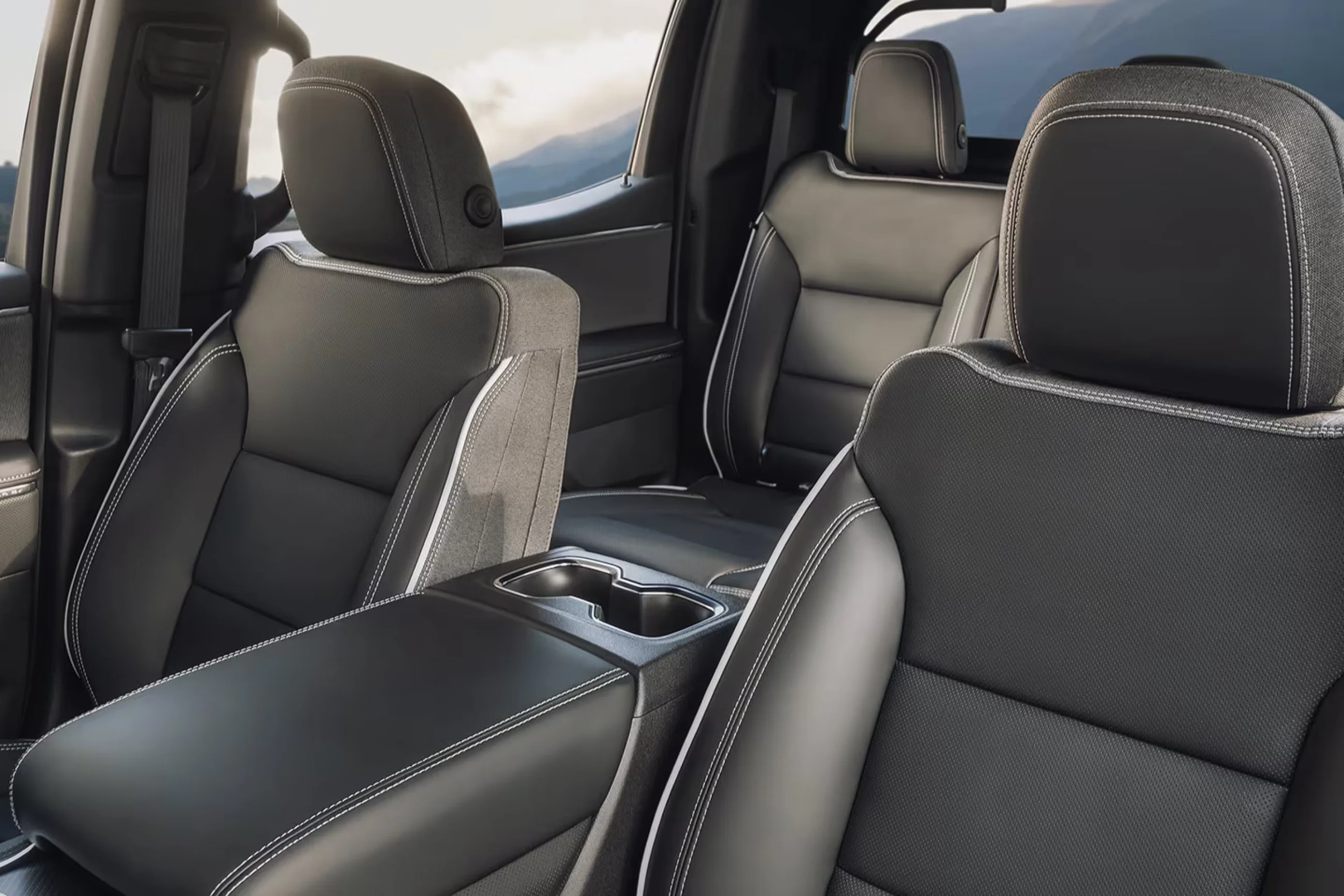 General Motors Sierra Denali EV - Image 11