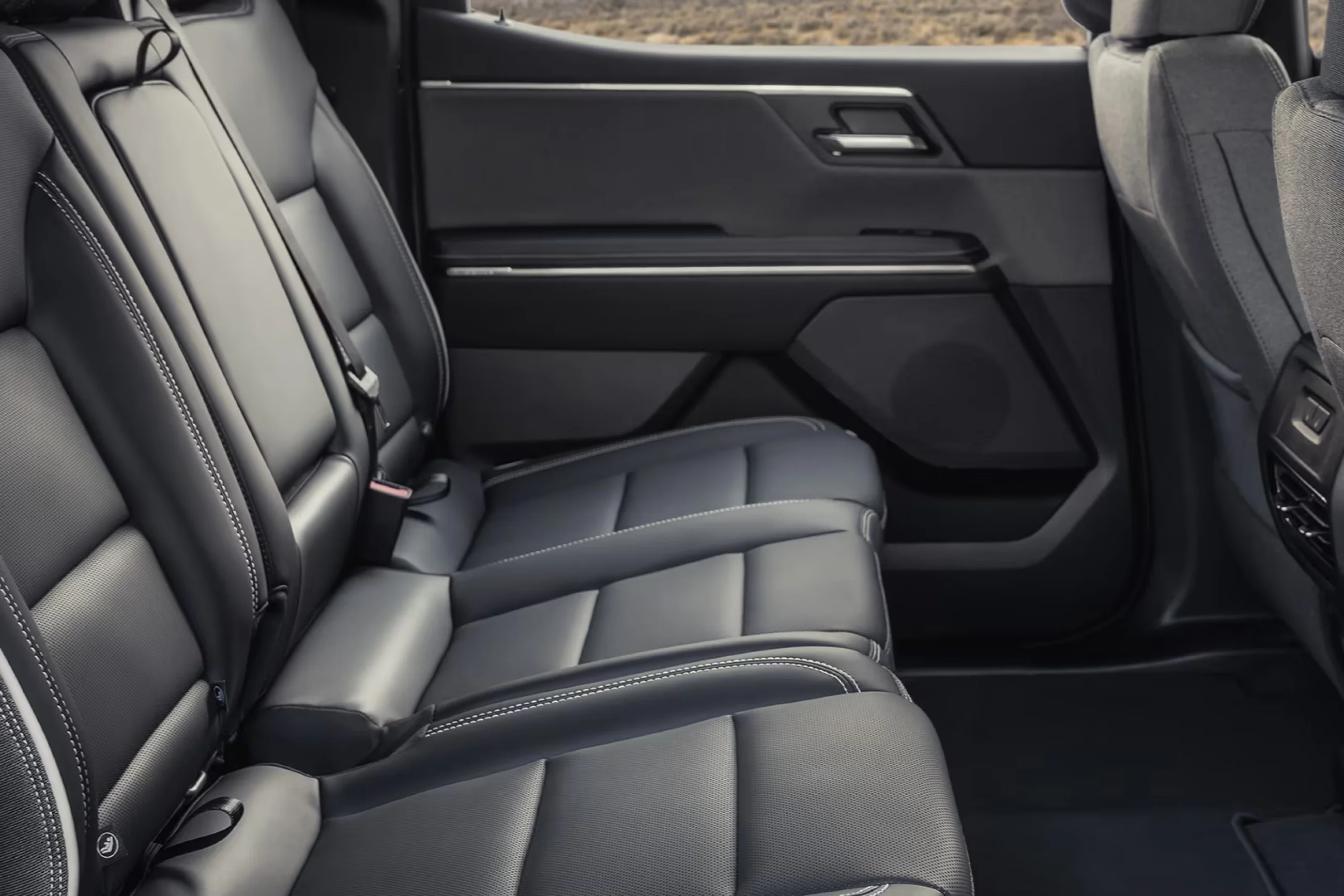 General Motors Sierra EV - Image 6