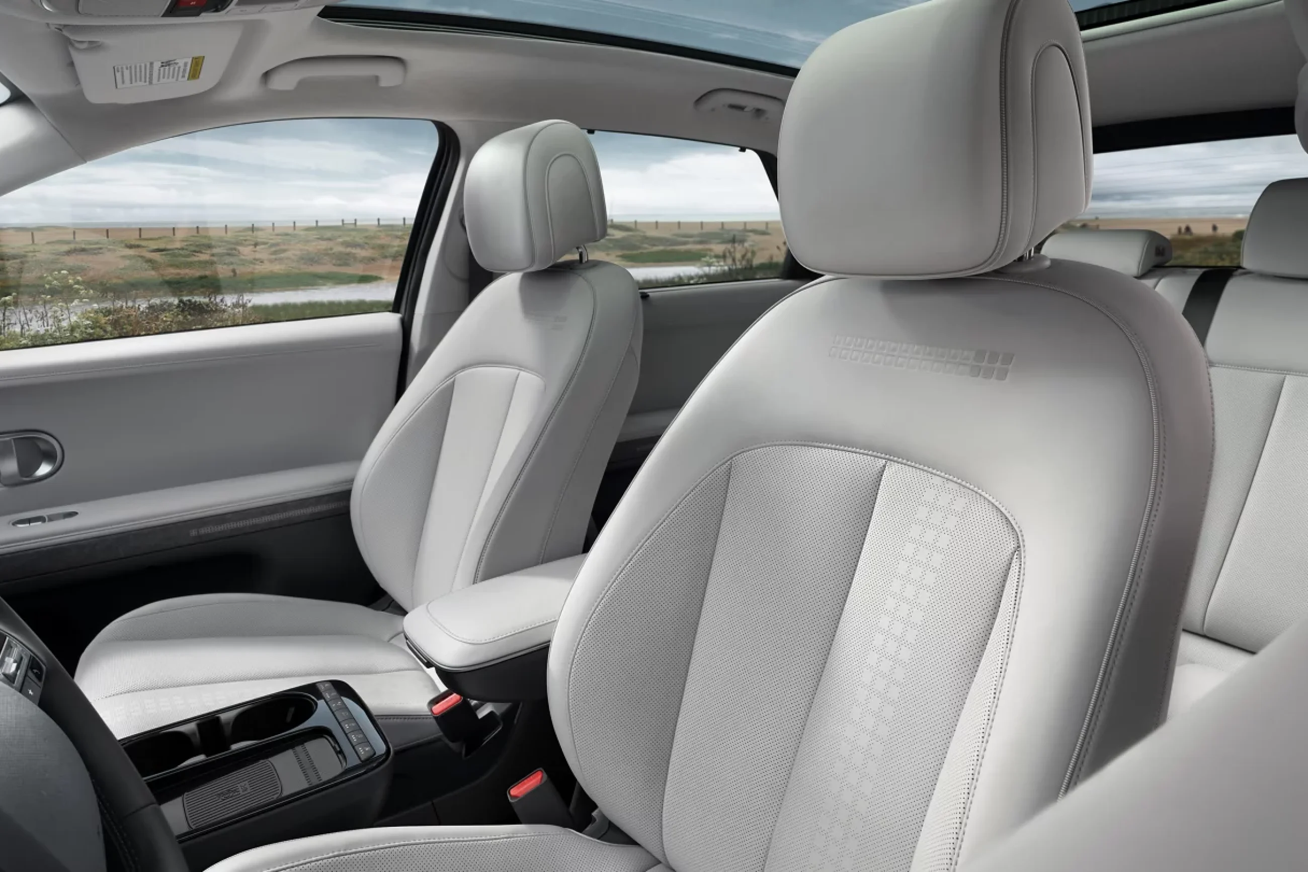 Hyundai Ioniq 5 - Image 6