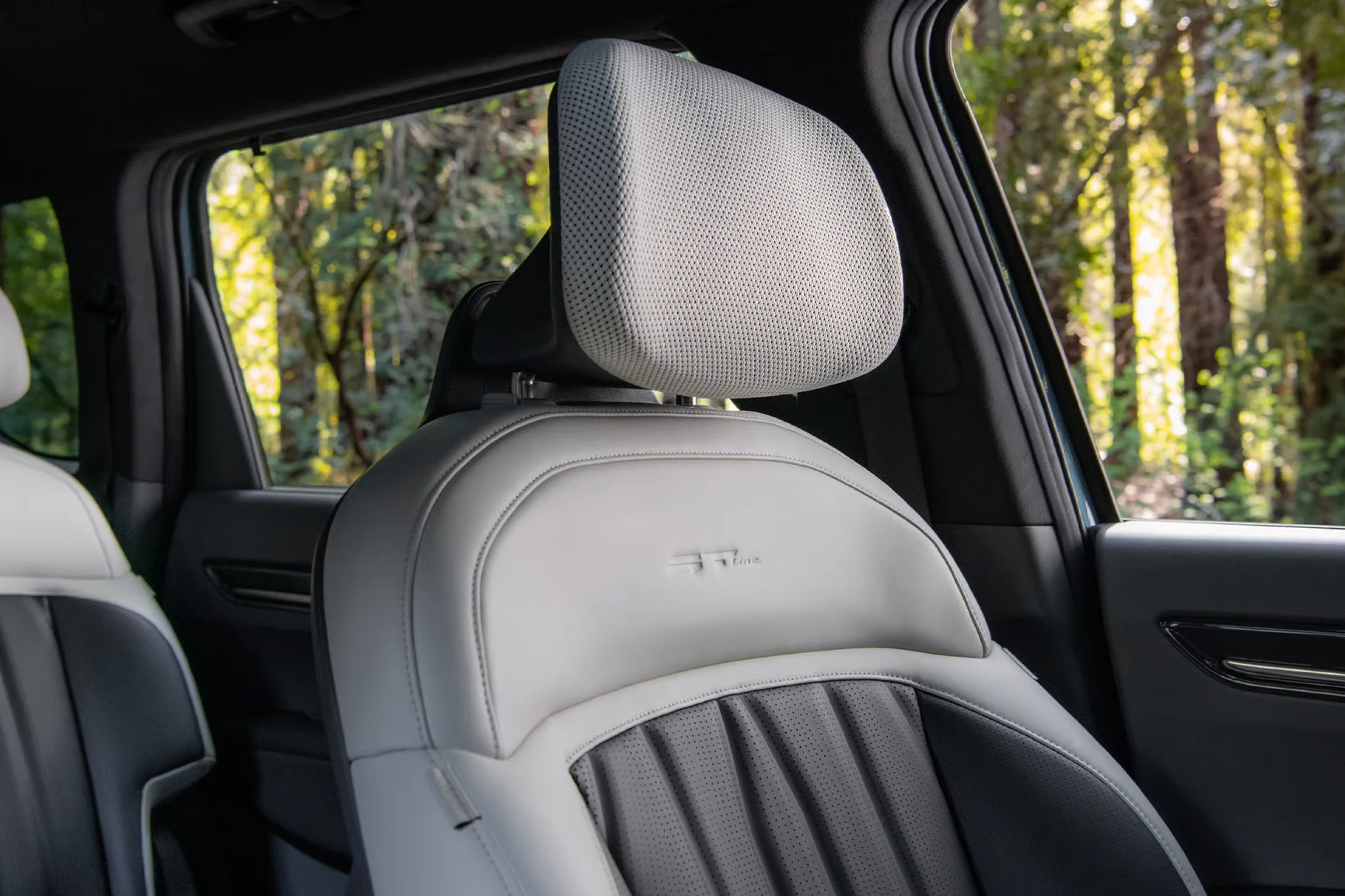 KIA EV9 - Image 3