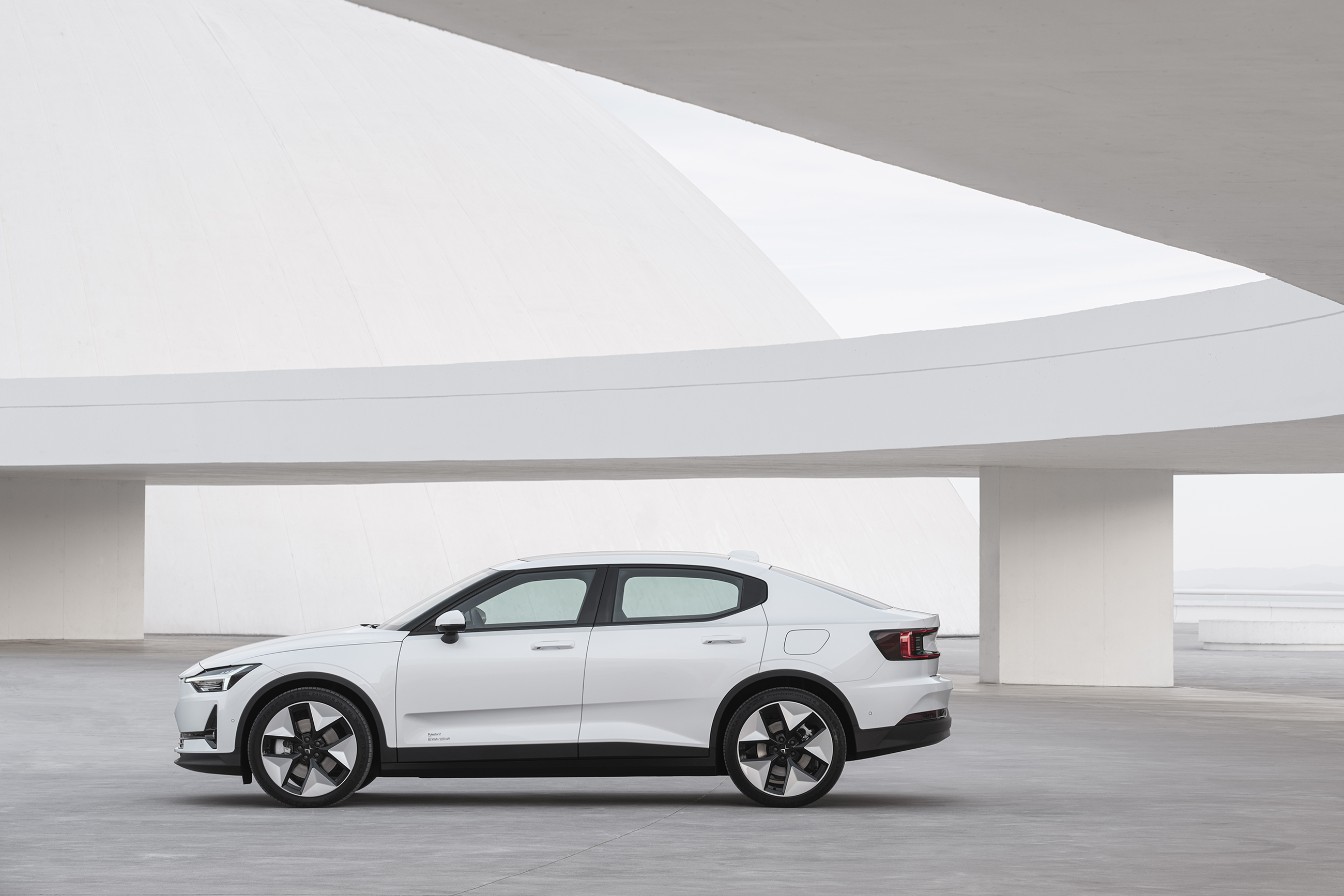 Polestar 2 gallery 2