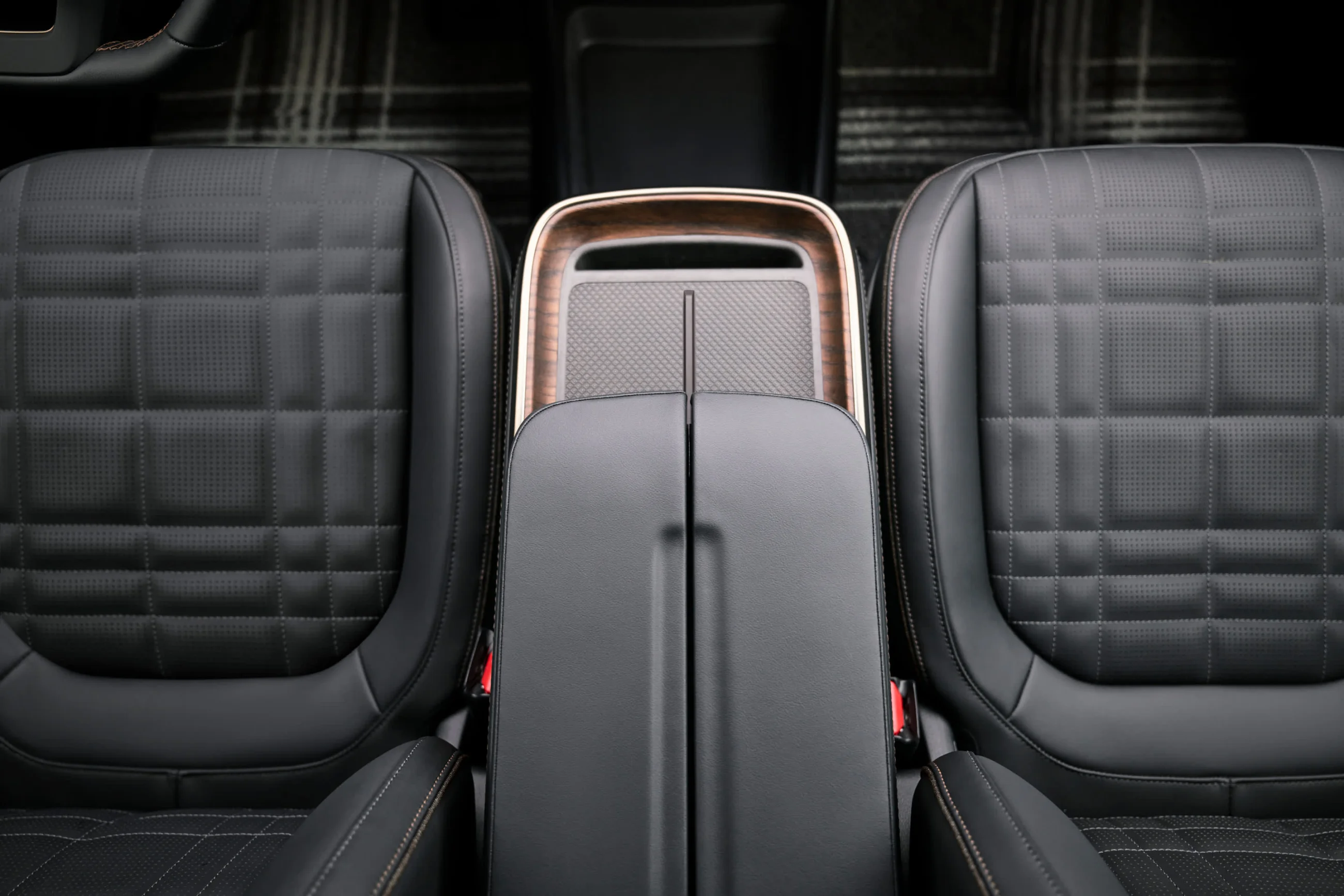 Rivian R1T - Image 13