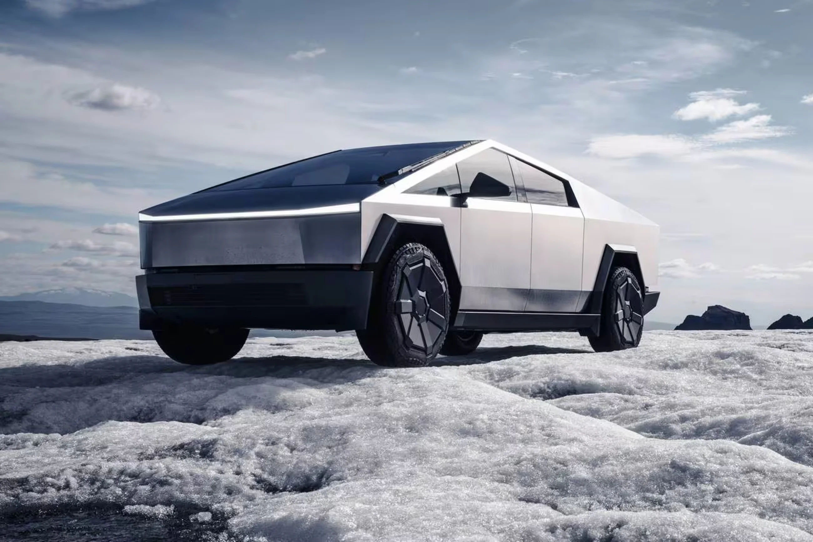Tesla Cybertruck - Image 17