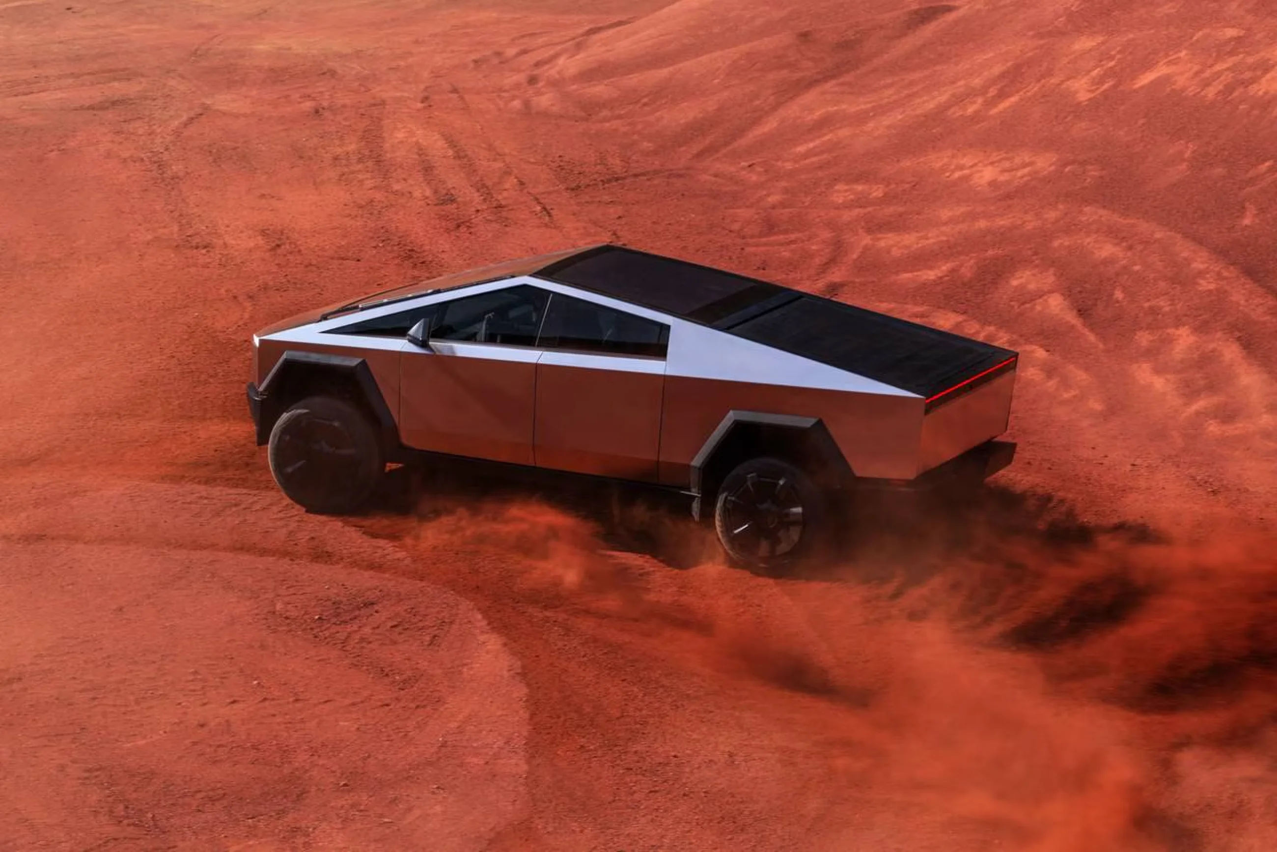 Tesla Cybertruck - Image 19