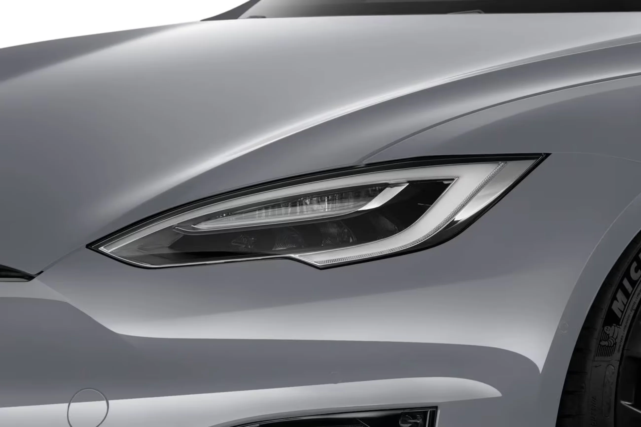 Tesla Model S - Image 10