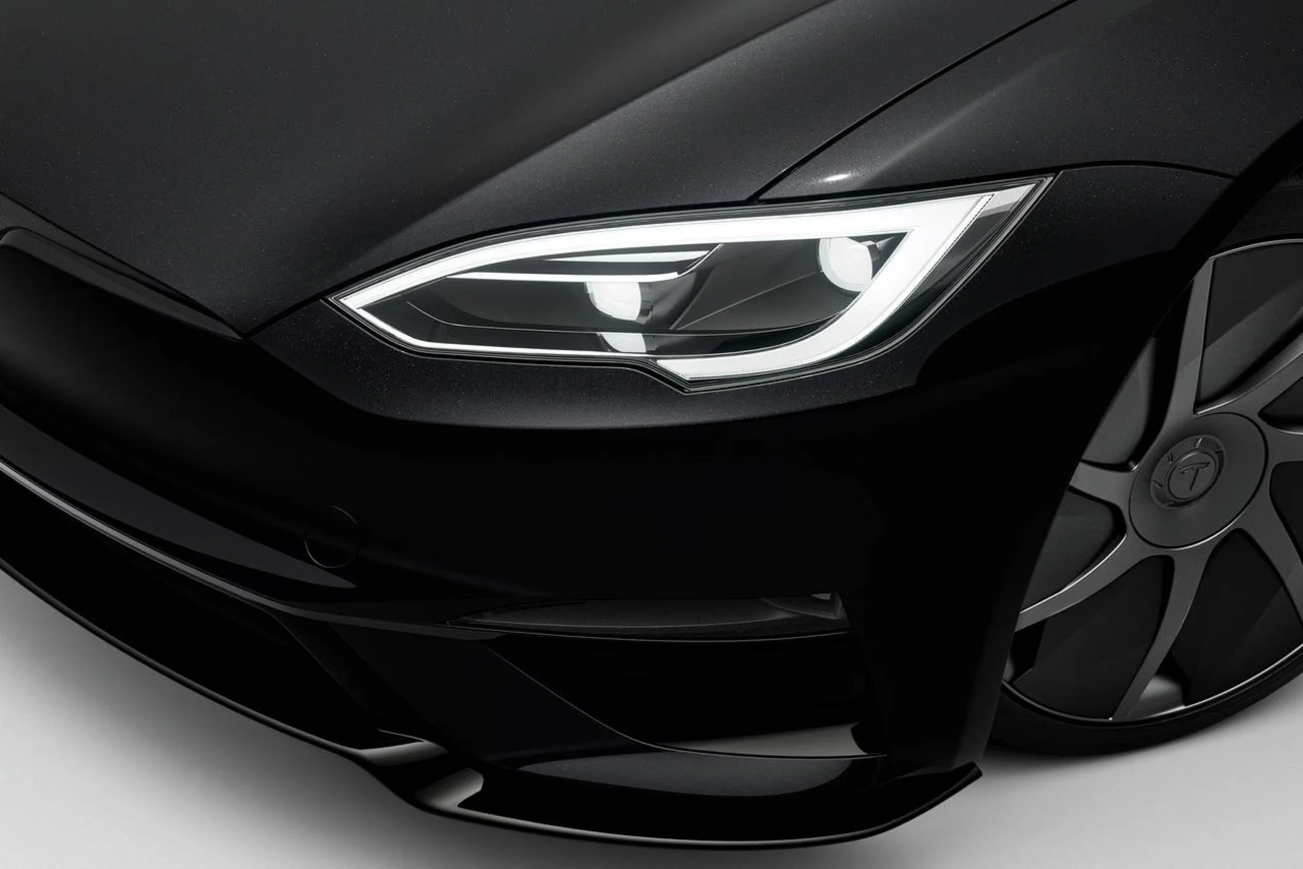 Tesla Model S - Image 14
