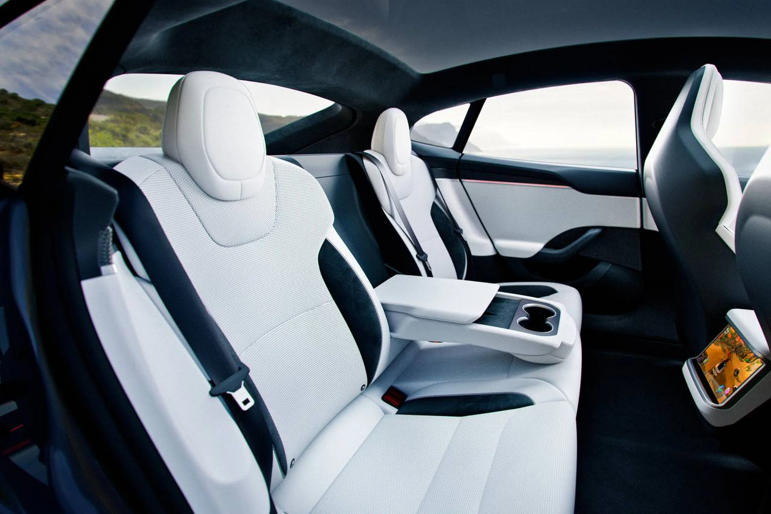 Tesla Model S - Image 4