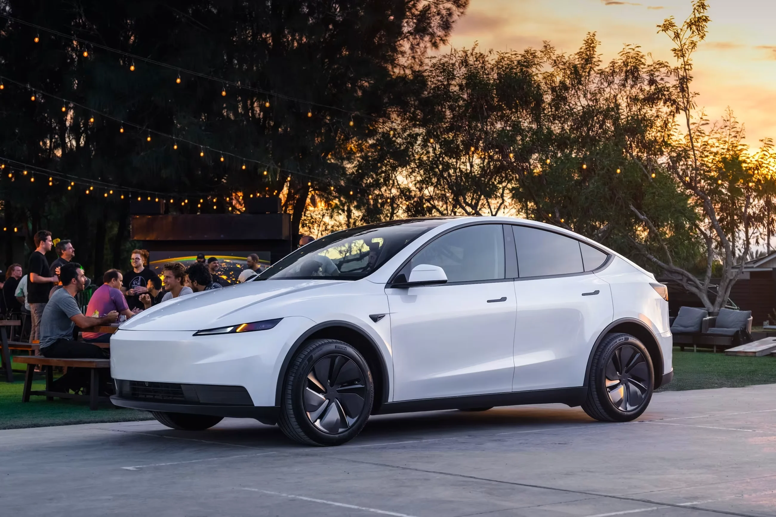 Tesla Model Y - Image 13